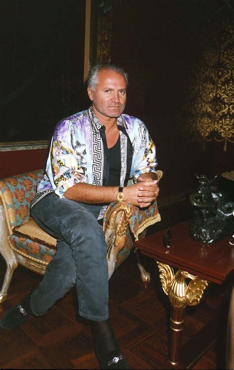 gianni versace punti vendita|where was versace founded.